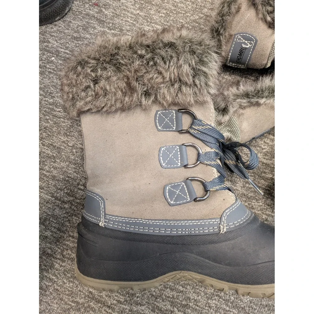 Khombu Snow‎ Boots Women's Size 7M Gray Black Faux Fur Trim Lace Up